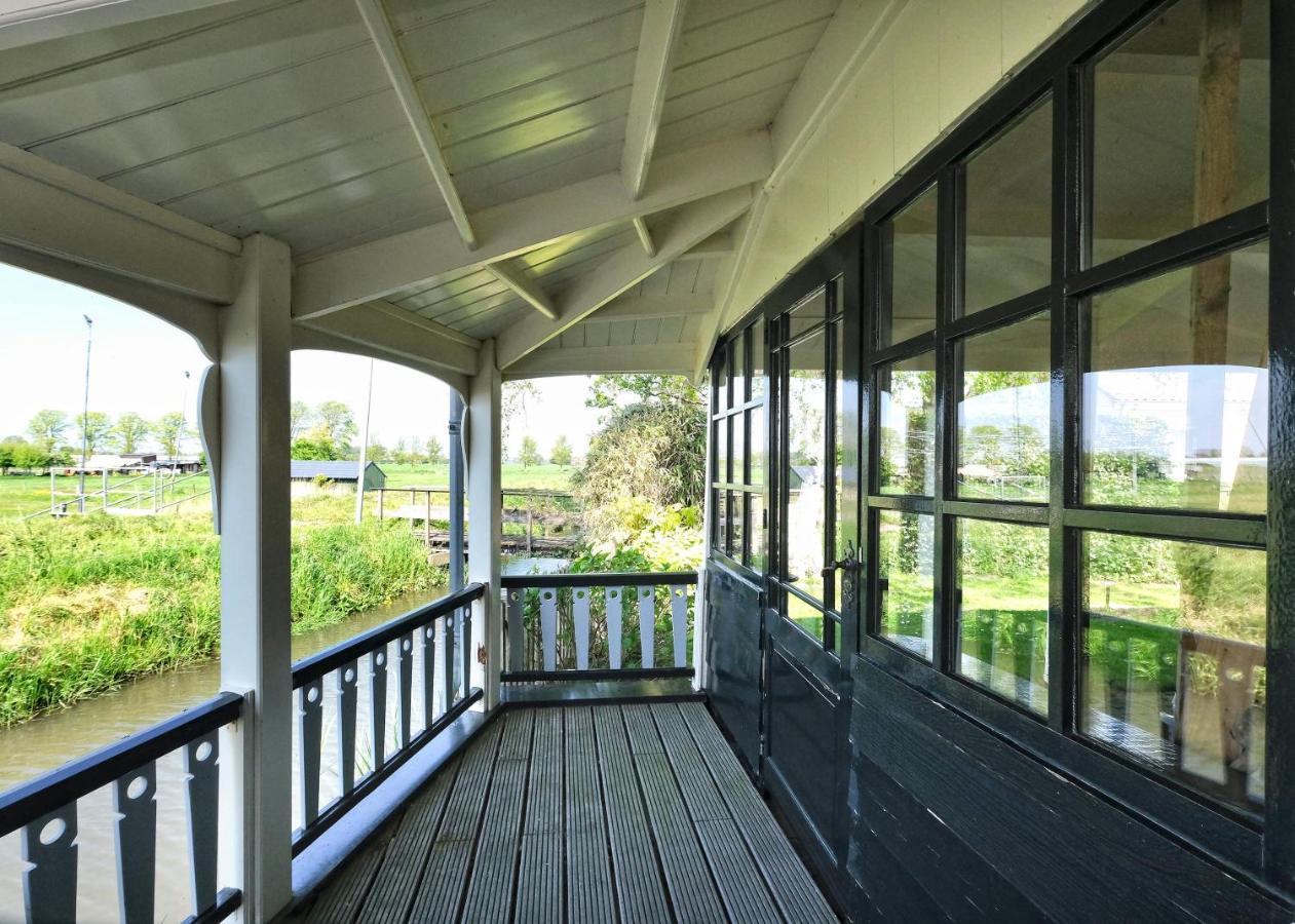 Idyllisch En Knus Huisje Met Prachtige Veranda. Oterleek Exteriör bild